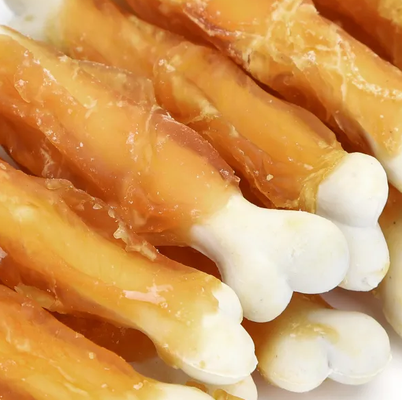 Huesos de Cuero Blanco Envueltos en Pollo