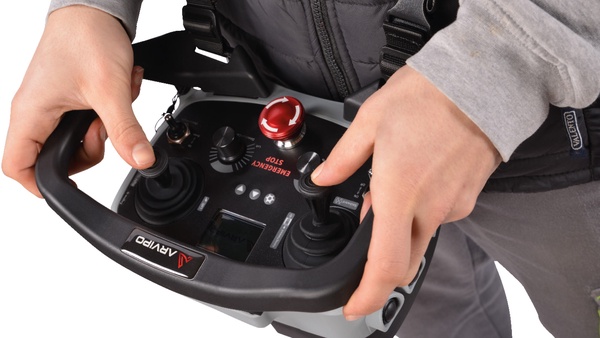 Robot Desbrozadora Control Remoto Arvipo DRM-70 Brushless