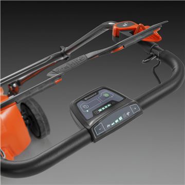 Pack cortac�sped autopropulsado Husqvarna LC141iV 41 cm + bater�a BLi30 7,5 Ah y cargador r�pido C500X